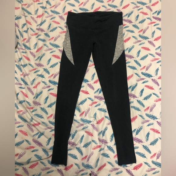 TNA Grey leggings - Picture 1 of 5
